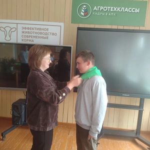 Торжественное посвящение школьников в агроклассы